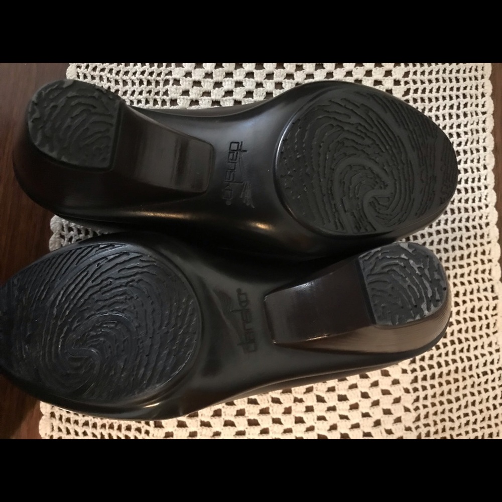 Dansko shoes. Like new.